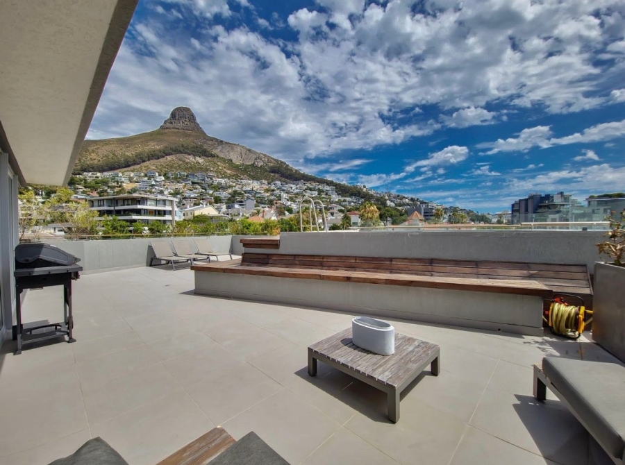 3 Bedroom Property for Sale in Sea Point Western Cape